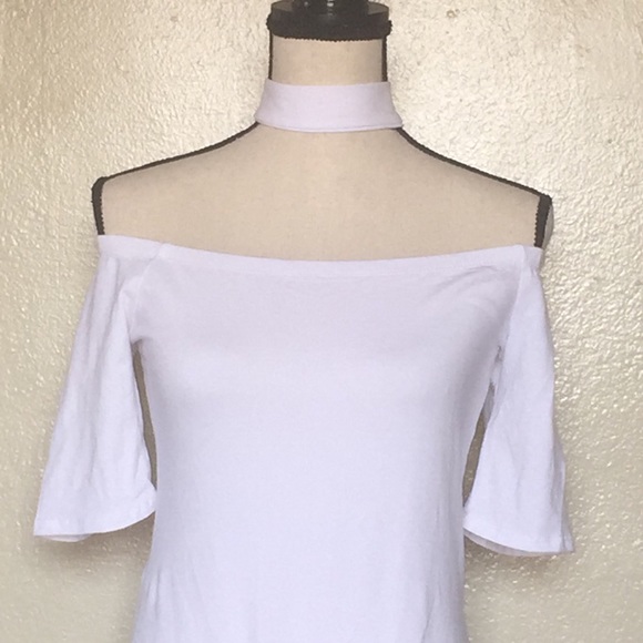 🎉HP🎉Off Shoulder 3/4 Sleeves Choker Bodysuit Top - Picture 4 of 8